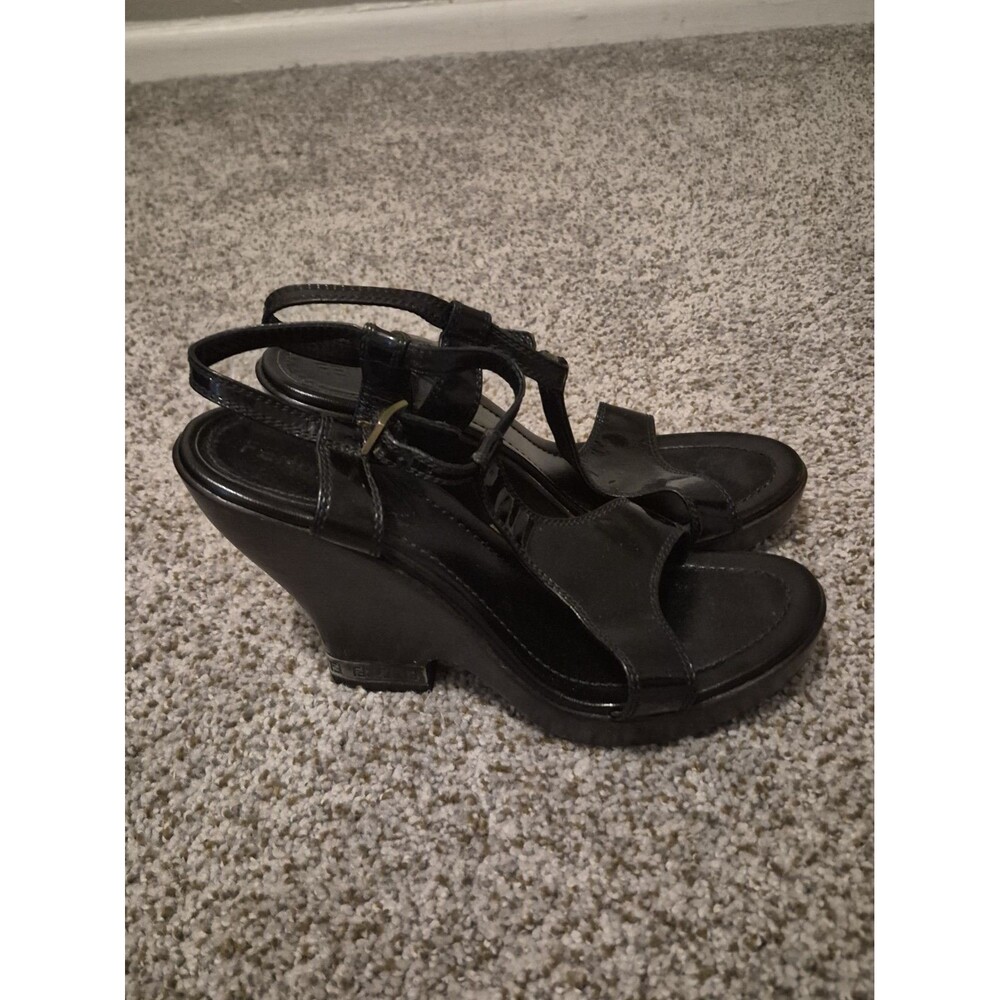 40 FENDI Black Patent Leather WEDGE Platform KITTEN HEEL T-Strap SANDAL Italy
